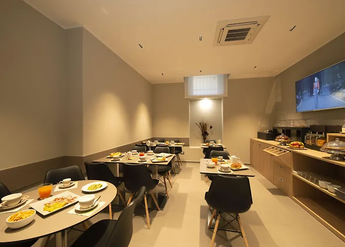 Hotel H21